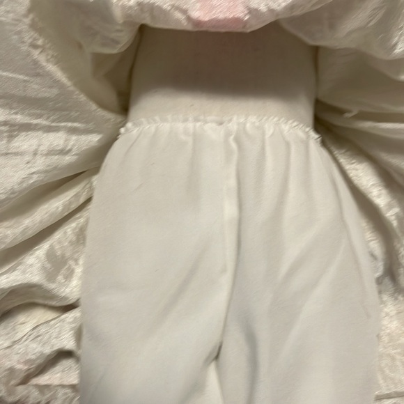 Great find !! Vintage 20” cloth doll with porcelain face , hands n feet. n - Picture 7 of 11